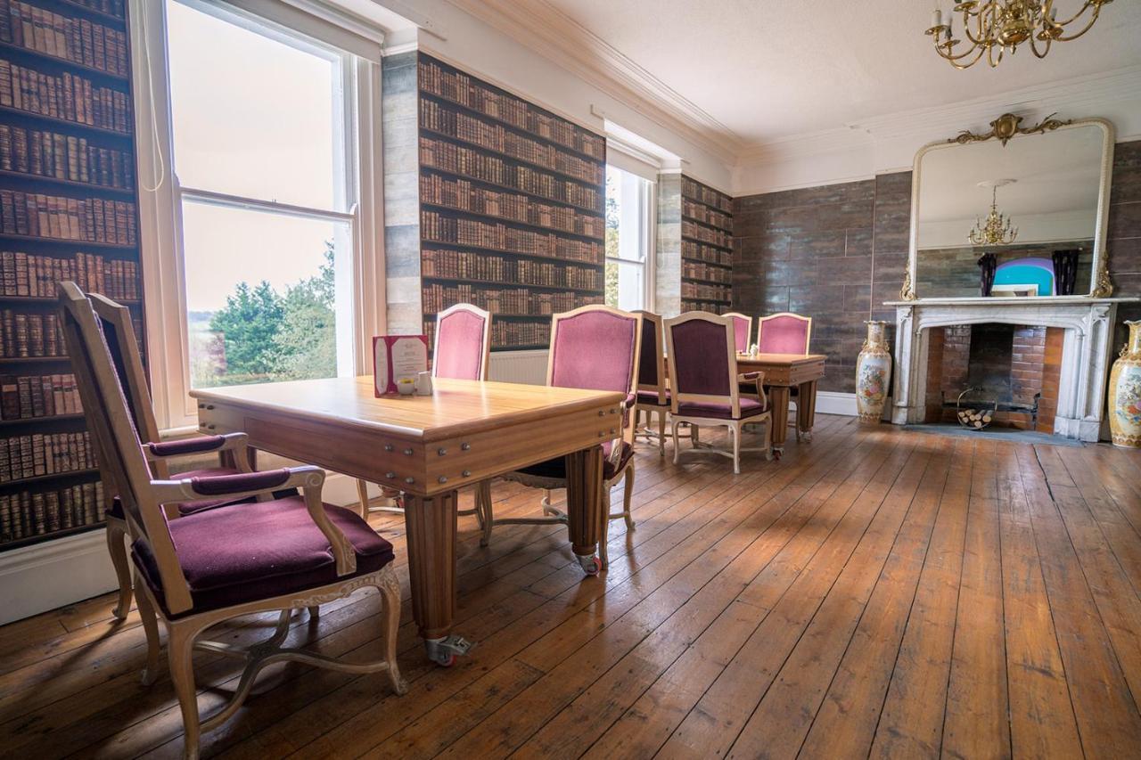 Court Colman Manor Guest House Bridgend  Eksteriør bilde