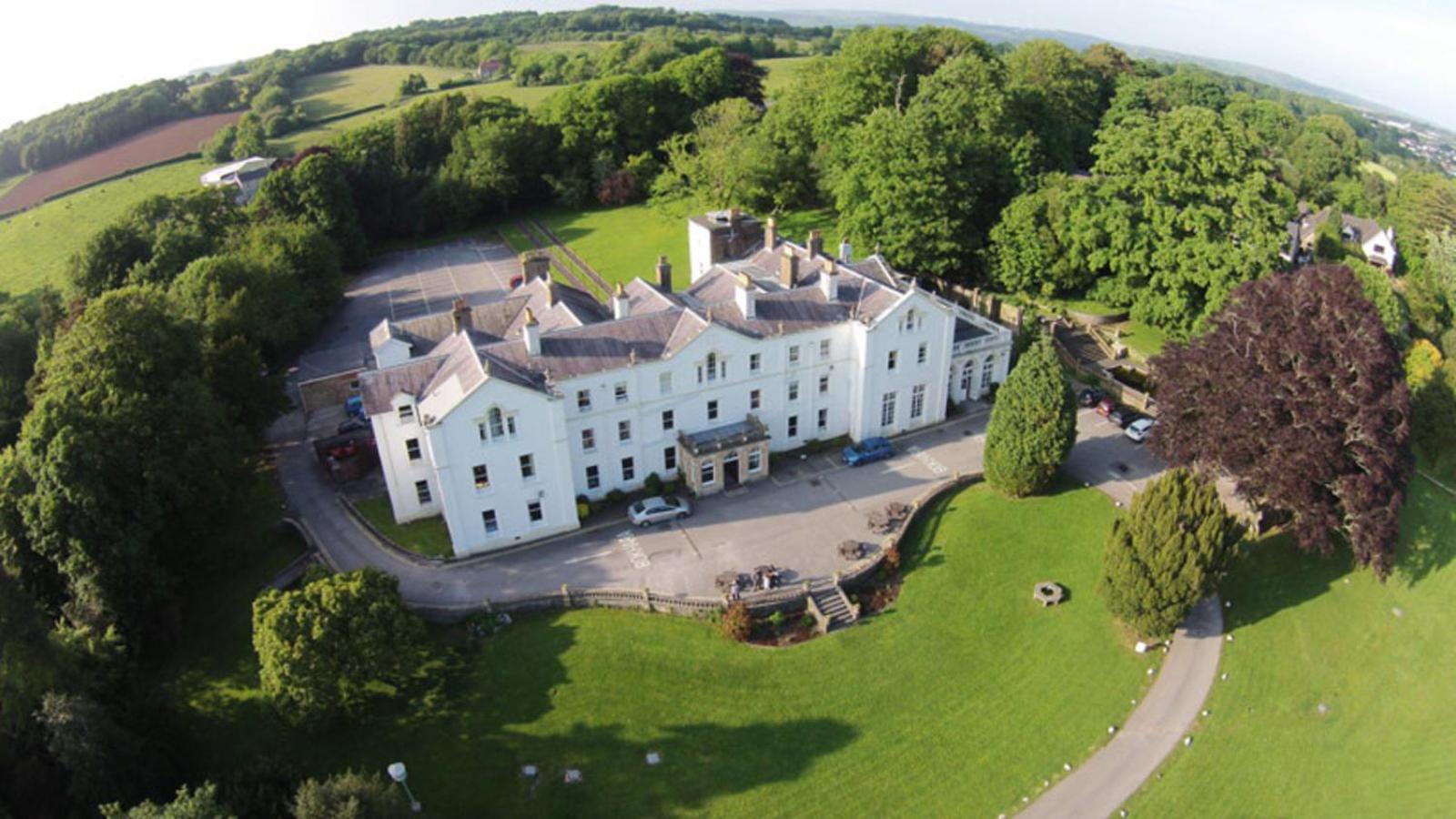 Court Colman Manor Guest House Bridgend  Eksteriør bilde